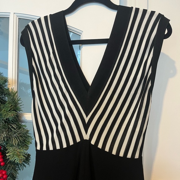 SANDRO • Black & White Dress - Picture 2 of 6